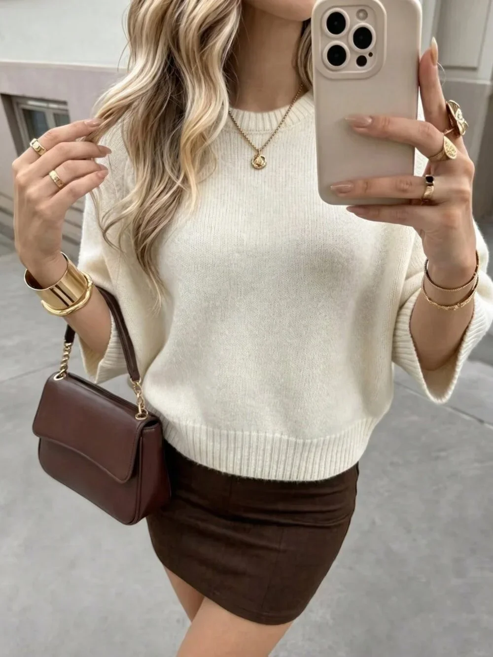 Apricot Casual Women's Round Neck Batwing Sleeve Knit  Sweater Top